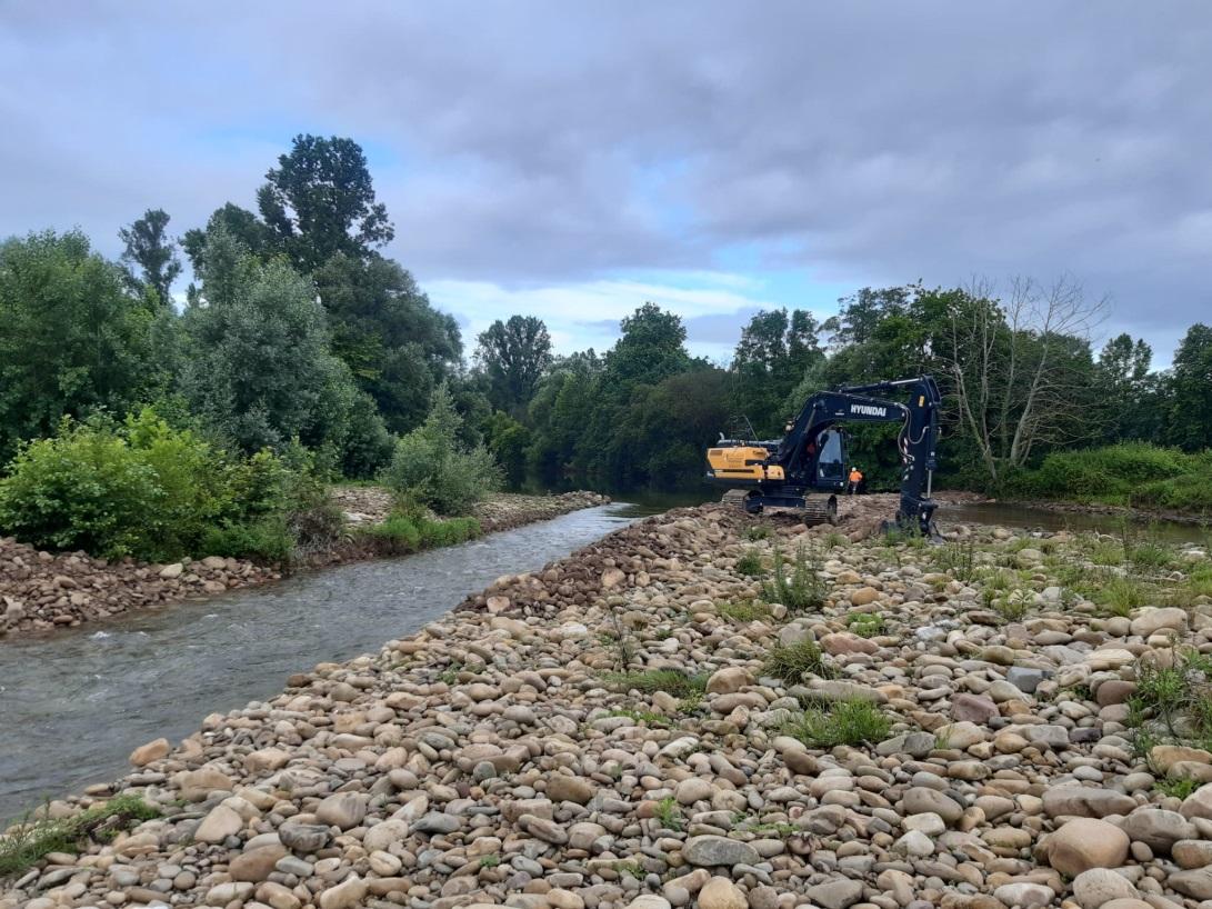 Imagen Brazo abierto en el cauce por el cual se garantizará el curso del río durante la actuación