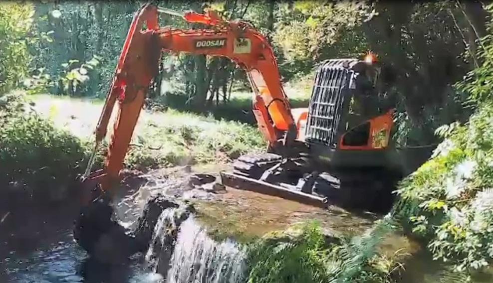 Imagen Durante la actuación en Carbón