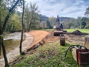 Imagen 2. Bioingeniería en el río Güeña en Susierra (Cangas de Onís, Asturias)