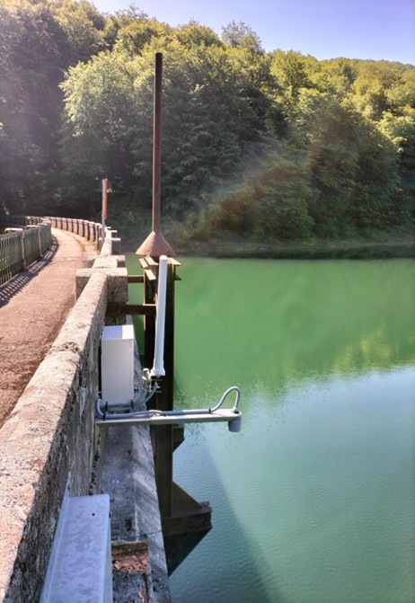 Imagen Estación del embalse de Leurtza Inferior, dentro del municipio de Urroz (Navarra)