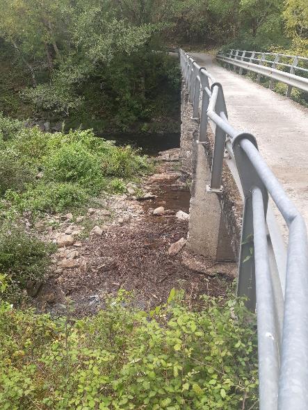 Imagen Después de la retirada de restos vegetales en el río Eo en el Fondón